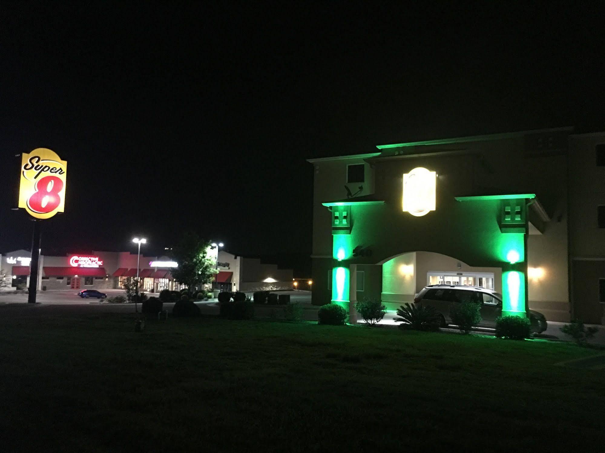 Super 8 By Wyndham Harker Heights Killeen - Fort Cavazos Exterior photo