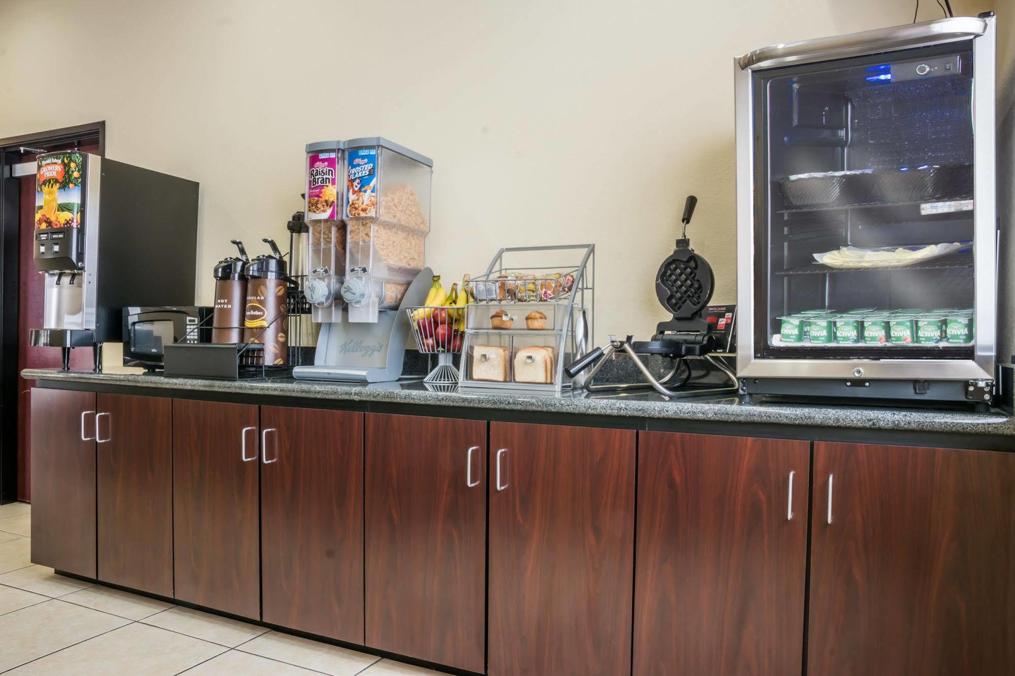 Super 8 By Wyndham Harker Heights Killeen - Fort Cavazos Exterior photo